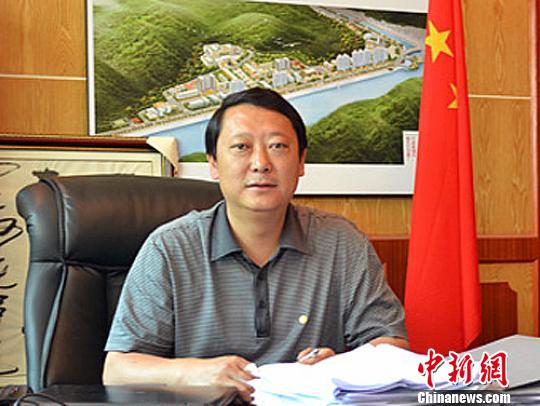 四川丹巴縣長(zhǎng)突發(fā)心臟病去世（圖）