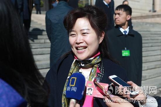 全國政協(xié)十二屆五次會議閉幕 住陜委員話協(xié)商民主談回陜履職