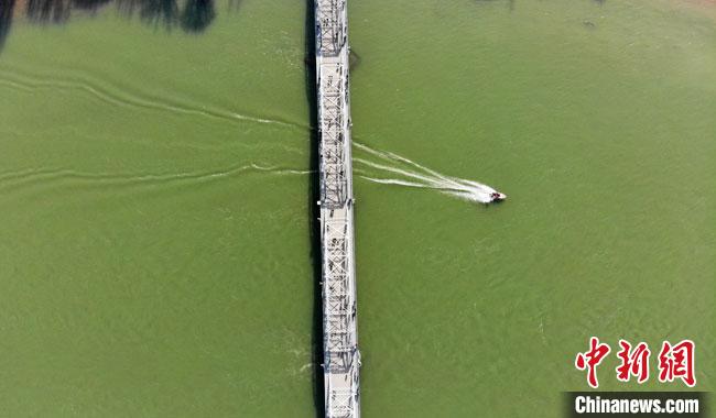 圖為2021年初,黃河蘭州段風(fēng)光。 楊艷敏 攝 圖為2021年初,黃河蘭州段風(fēng)光。 楊艷敏 攝