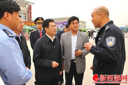 2014????日,安東同志暗訪????渭南華山北站安保執(zhí)勤情況DSC_6295.JPG