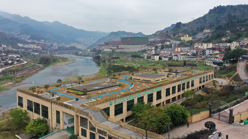 茅臺(tái)第二生活污水處理廠 (余甚君拍攝).JPG