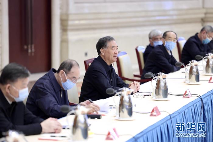 3月24日,各民主黨派中央脫貧攻堅民主監(jiān)督工作總結(jié)會在北京召開。中共中央政治局常委、全國政協(xié)主席汪洋出席會議并講話。 新華社記者 劉彬 攝 點(diǎn)擊進(jìn)入下一頁