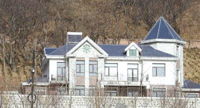 各地辦公室整改現(xiàn)形式主義:打隔斷仍局長(zhǎng)專用